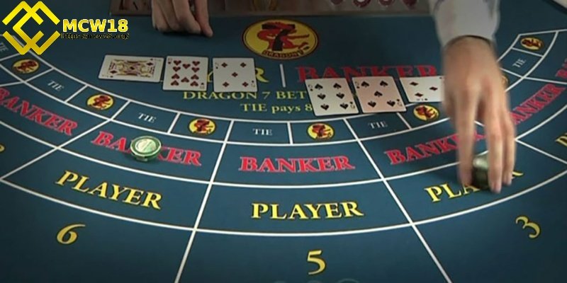 Cách chơi baccarat luôn thắng - Theo dõi sát sao ván cược đang diễn ra